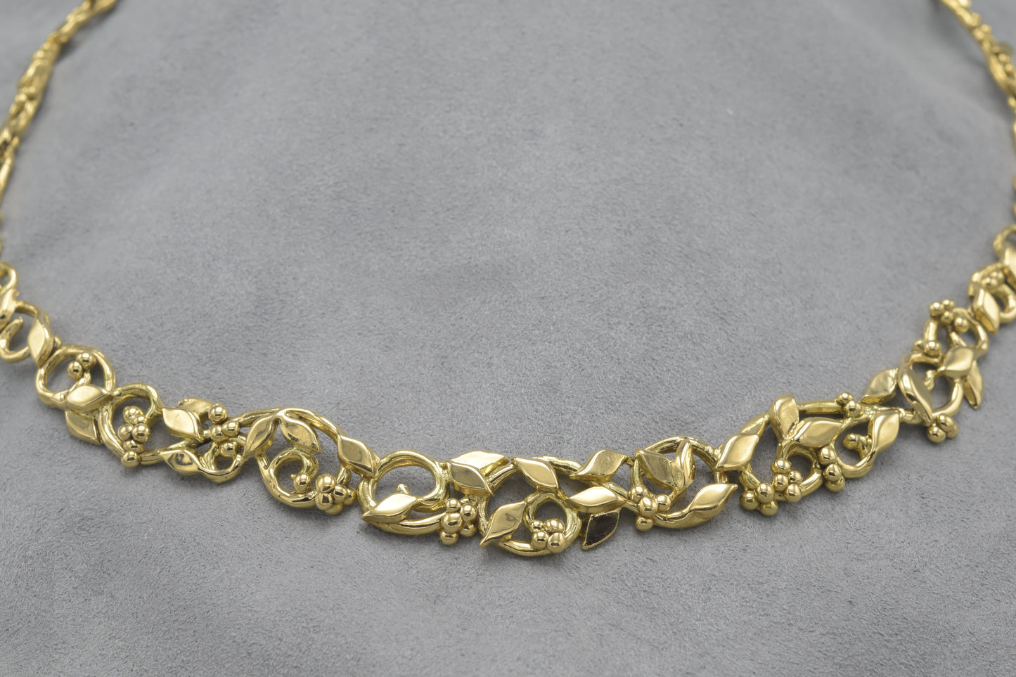 Leafy Necklace