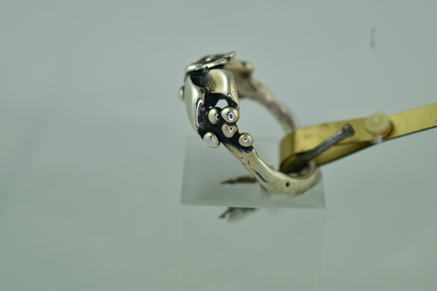 Tiny Flower Ring