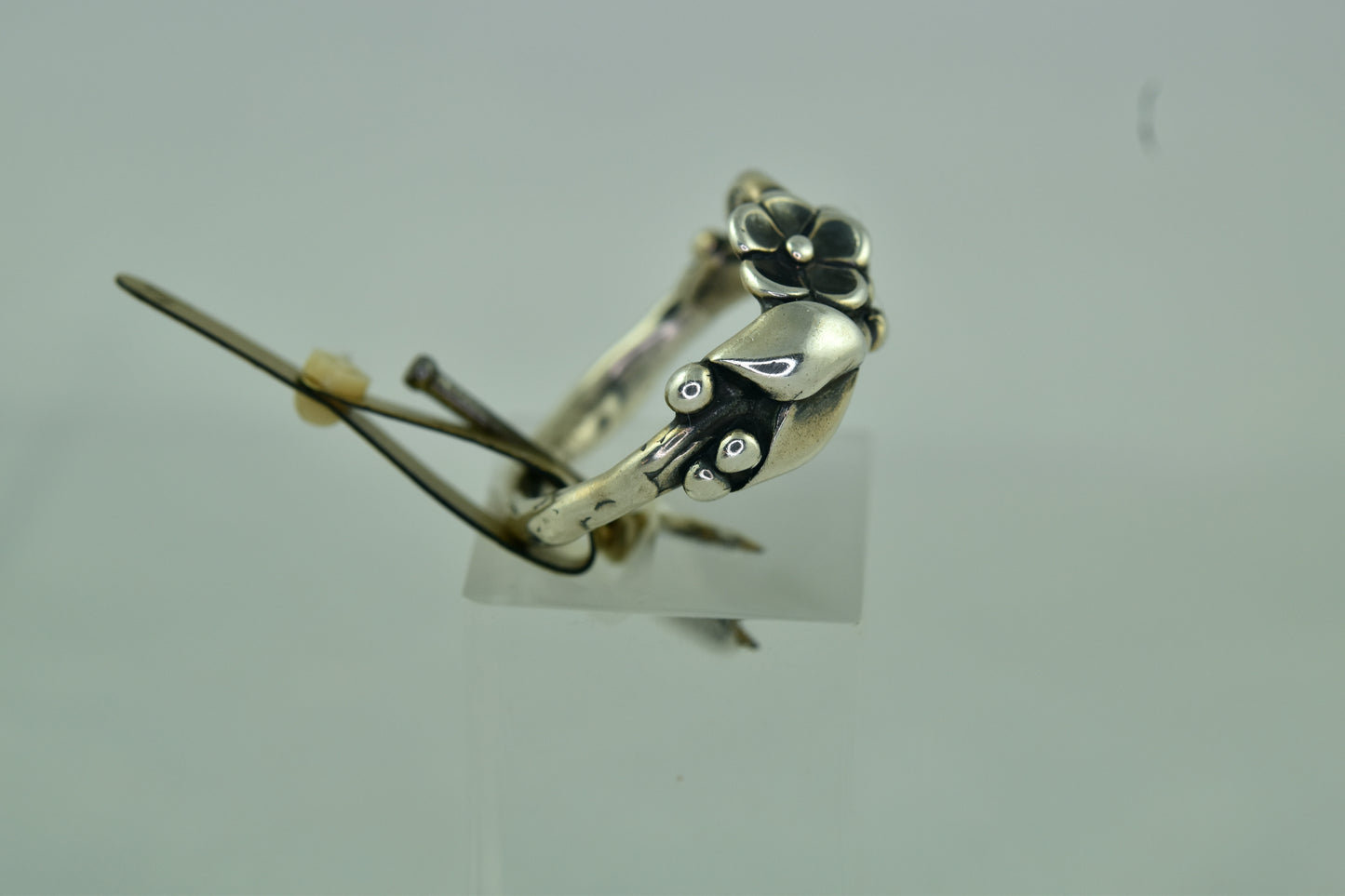 Tiny Flower Ring