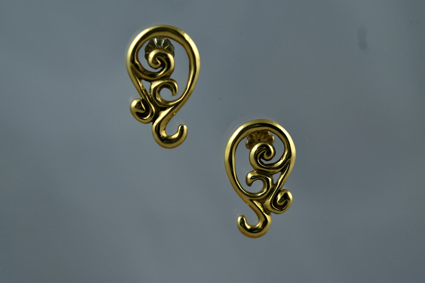 Little Swirling Paisley