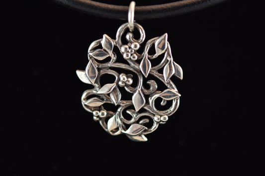 Leafy Pendant