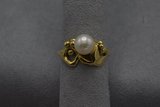 Leafy Pearl Ring